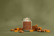 Load image into Gallery viewer, Caramel Maple Crunch Non-Toxic Candle (toffee bits + buttery caramel)

